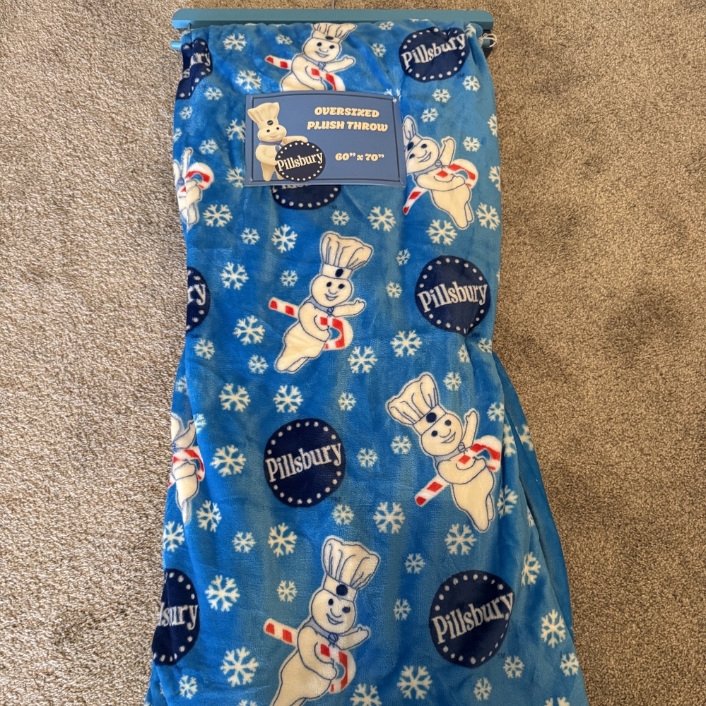 Pillsbury Doughboy Holiday Plush Throw Blanket | 60” x 70” | Snowflakes | NWT